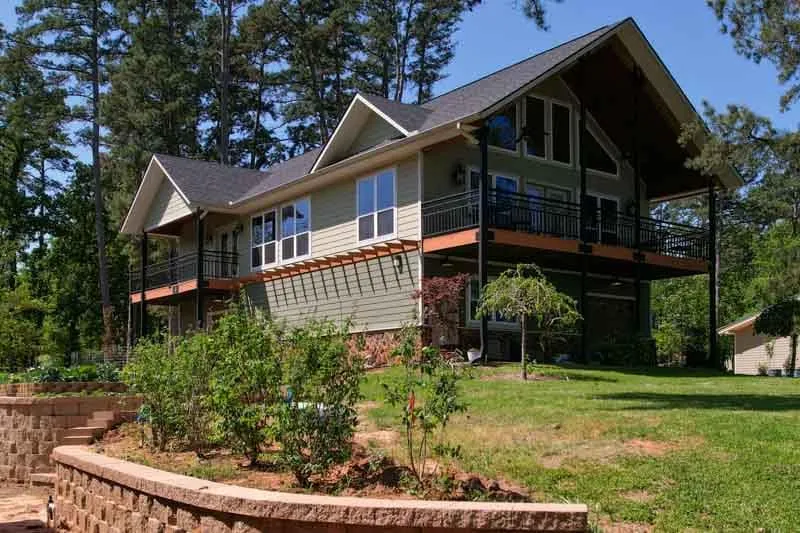 What’s the Best Roof Color for a House?