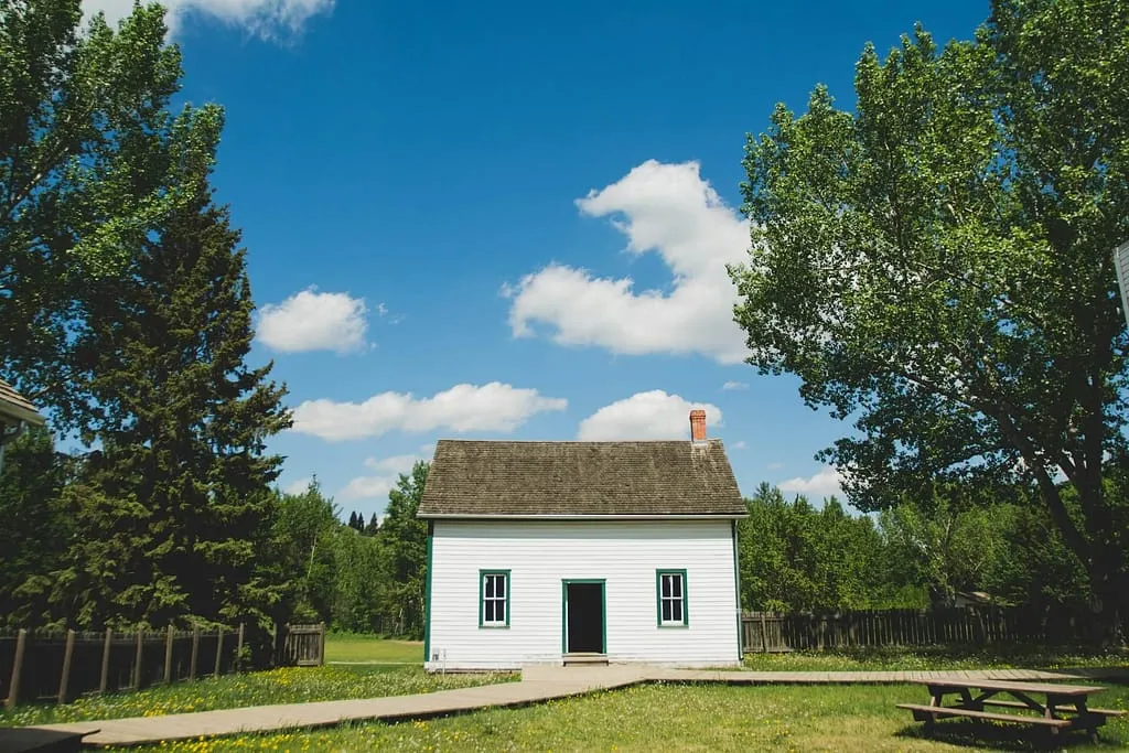 Redd francisco sejLyCD2UQE unsplash1 - Does a New Roof Increase Home Value?